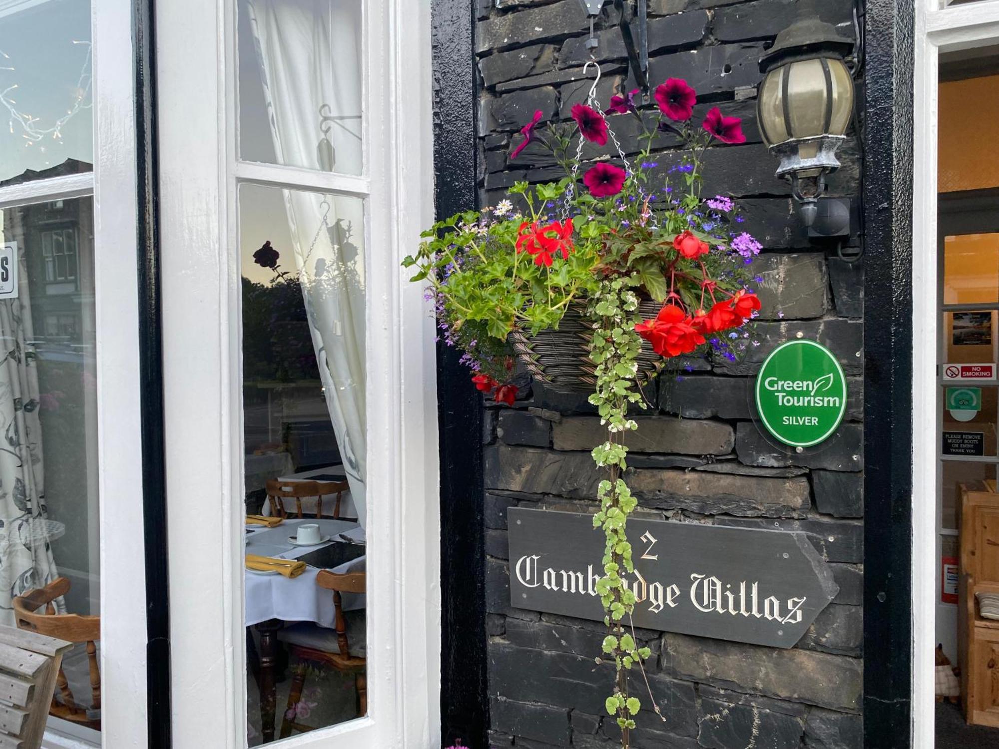 2 Cambridge Villas B & B Ambleside Extérieur photo